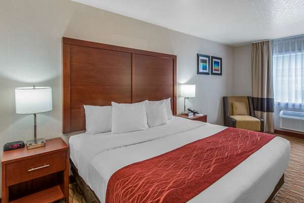  - Comfort Inn Weed - I-5, Exit 745