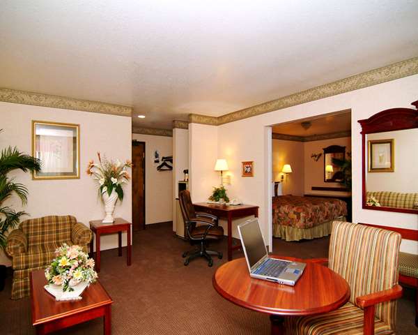 Suite - Quality Inn Sunnyvale