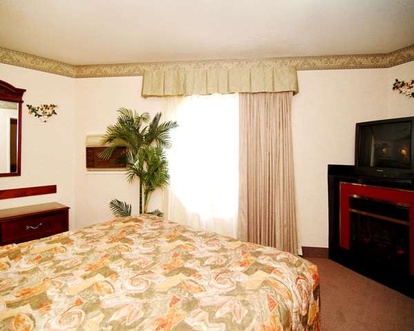 Suite - Quality Inn Sunnyvale
