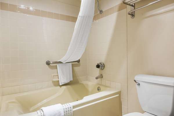  - Quality Inn & Suites LAX Airport Inglewood