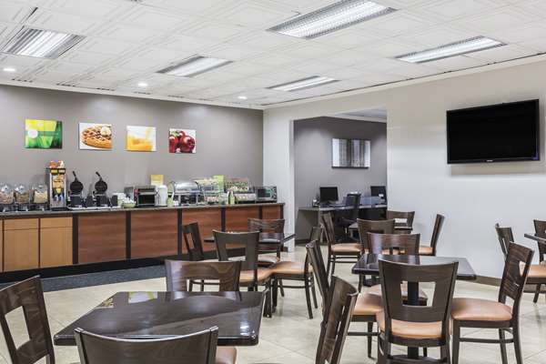 Amenities - Quality Inn & Suites LAX Airport Inglewood