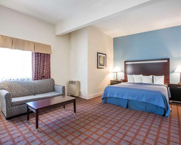 Suite - Quality Inn Mammoth Lakes
