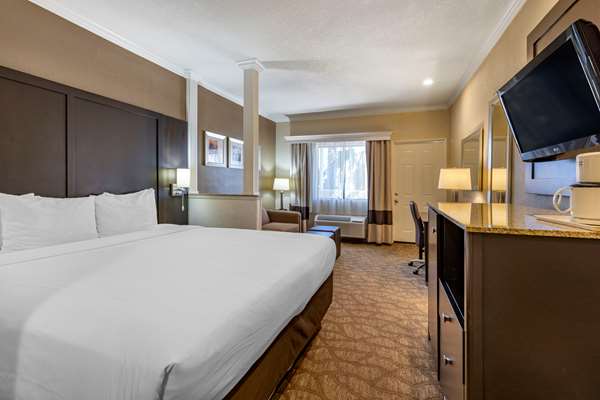 Suite - Comfort Inn & Suites Huntington Beach