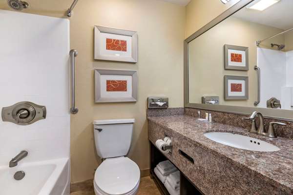 Suite - Comfort Inn & Suites Huntington Beach