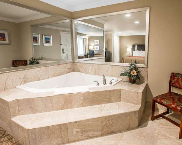 Suite - Quality Inn Downey