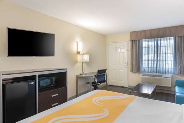 Suite - Quality Inn & Suites Camarillo - US 101, Exit 57
