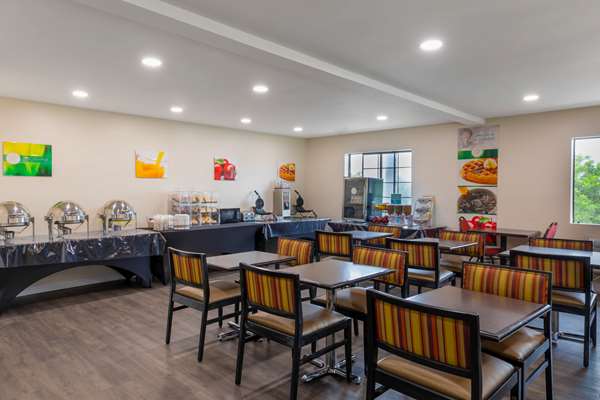 Amenities - Quality Inn & Suites Camarillo - US 101, Exit 57