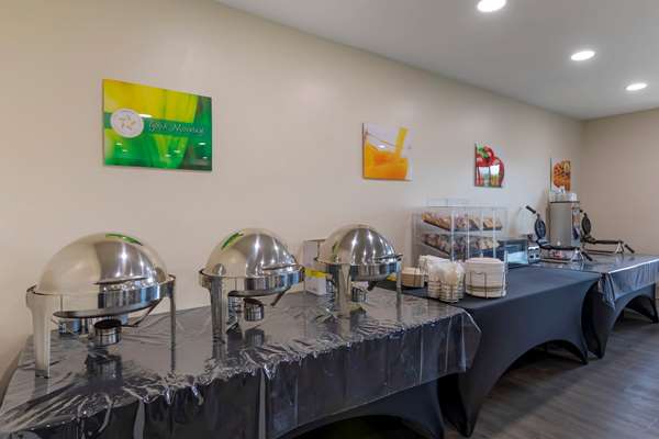 Amenities - Quality Inn & Suites Camarillo - US 101, Exit 57