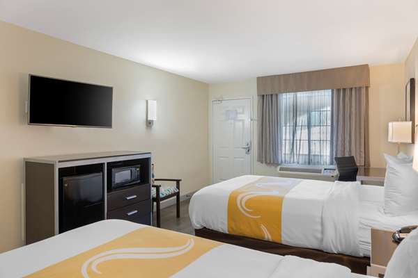  - Quality Inn & Suites Camarillo - US 101, Exit 57