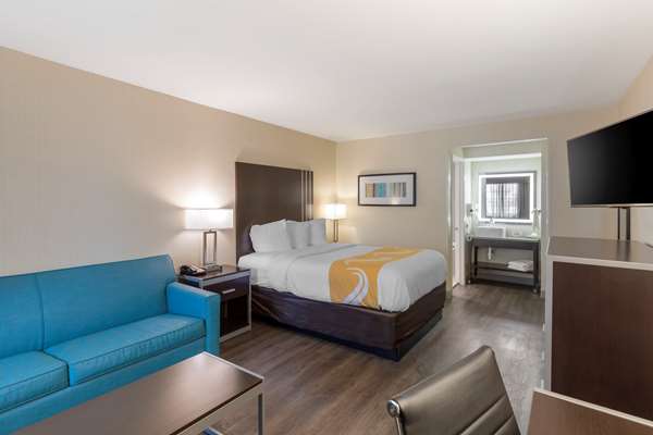 Suite - Quality Inn & Suites Camarillo - US 101, Exit 57
