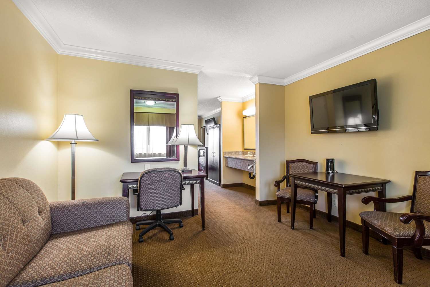 Quality Inn & Suites Bell Gardens I710, Exit 15, CA See Discounts