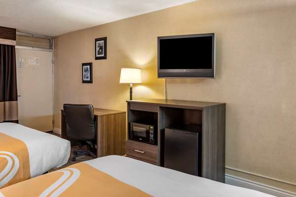  - Quality Inn Barstow - I-15, Exit 184