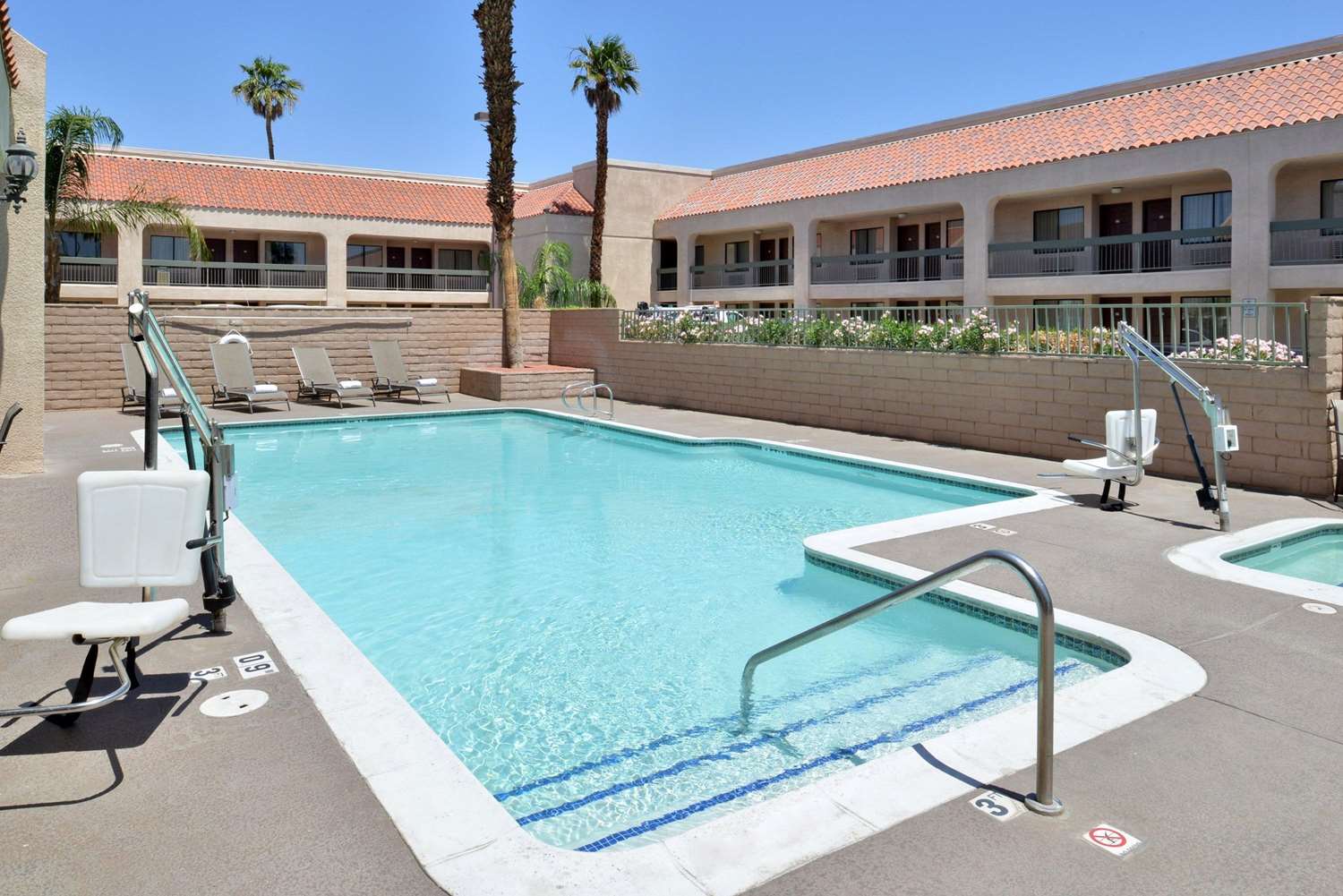 Quality Inn & Suites Indio, CA See Discounts