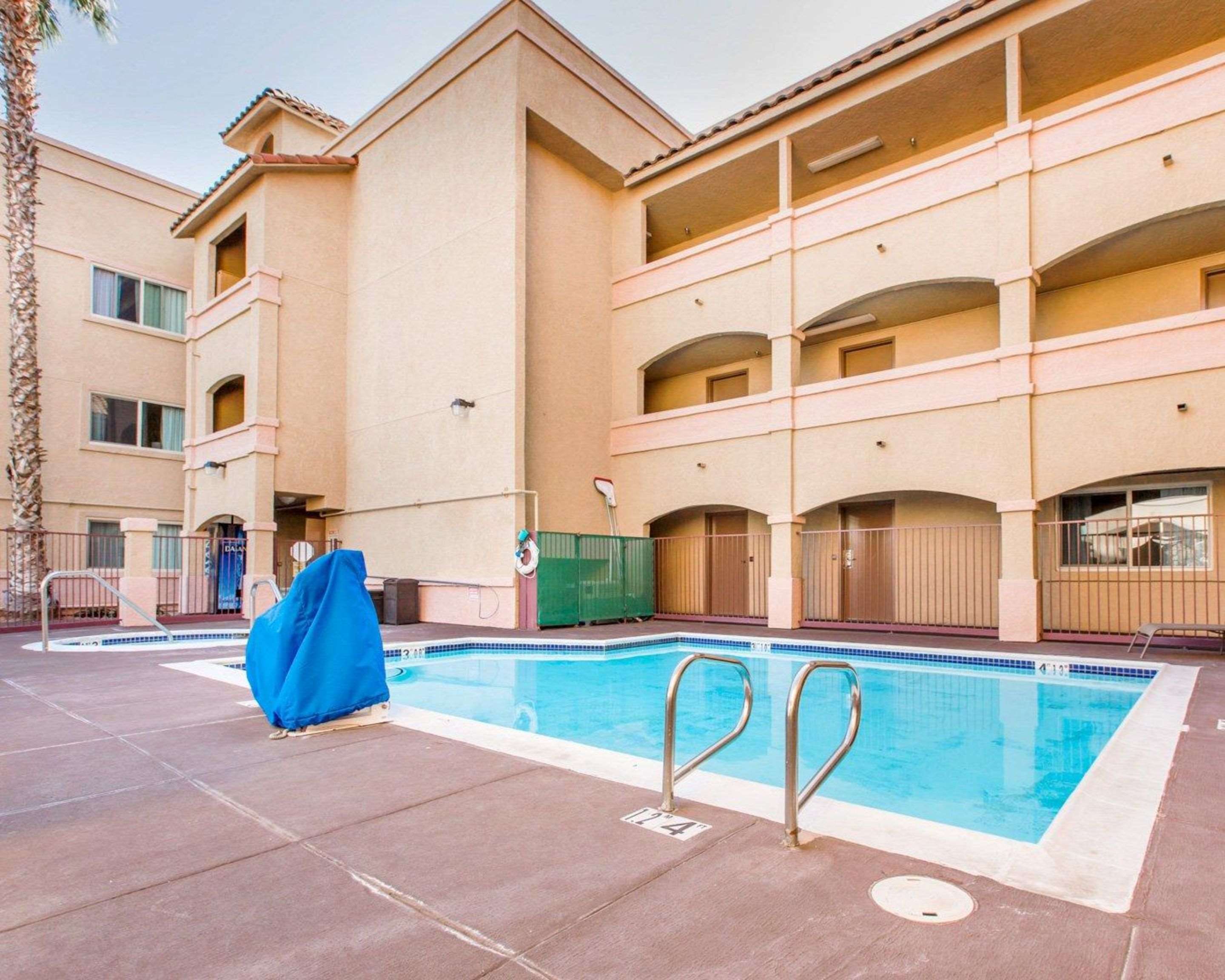 Outdoor pool | Comfort Inn & Suites Moreno Valley near March Air Reserve Base