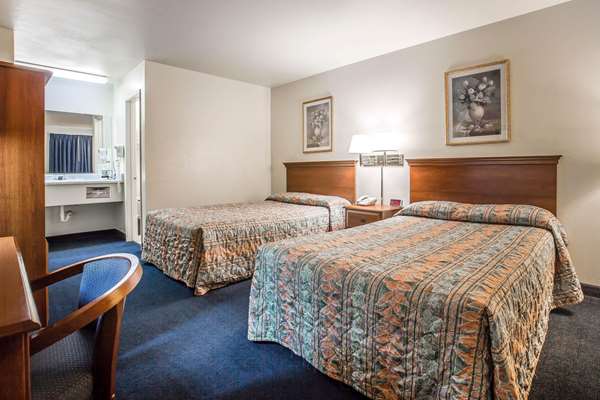  - Econo Lodge Inn & Suites Ridgecrest