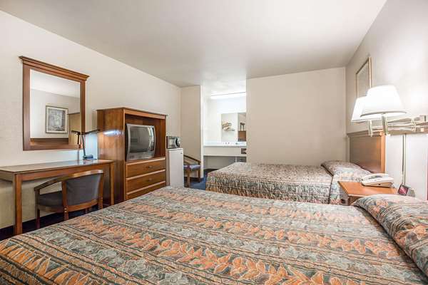  - Econo Lodge Inn & Suites Ridgecrest