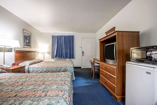  - Econo Lodge Inn & Suites Ridgecrest