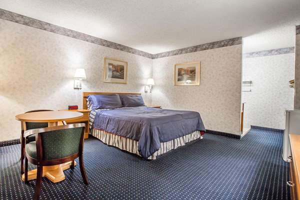  - Econo Lodge Inn & Suites Ridgecrest