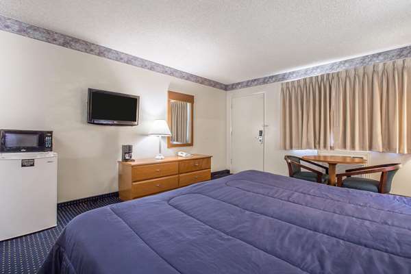  - Econo Lodge Inn & Suites Ridgecrest