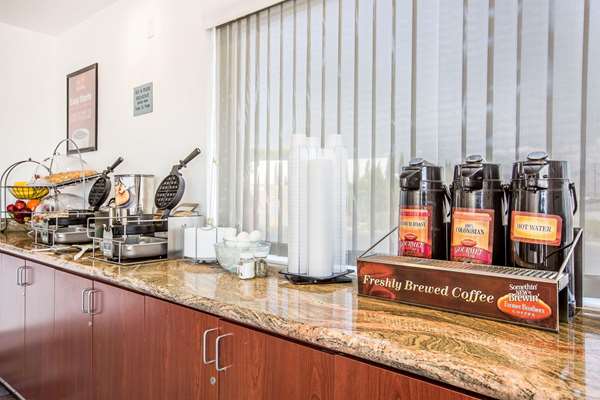 Amenities - Econo Lodge Inn & Suites Ridgecrest