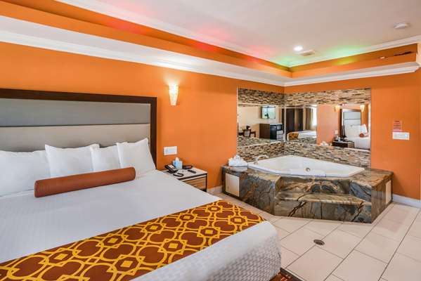  - Rodeway Inn & Suites Pasadena - I-210, Exit 29A