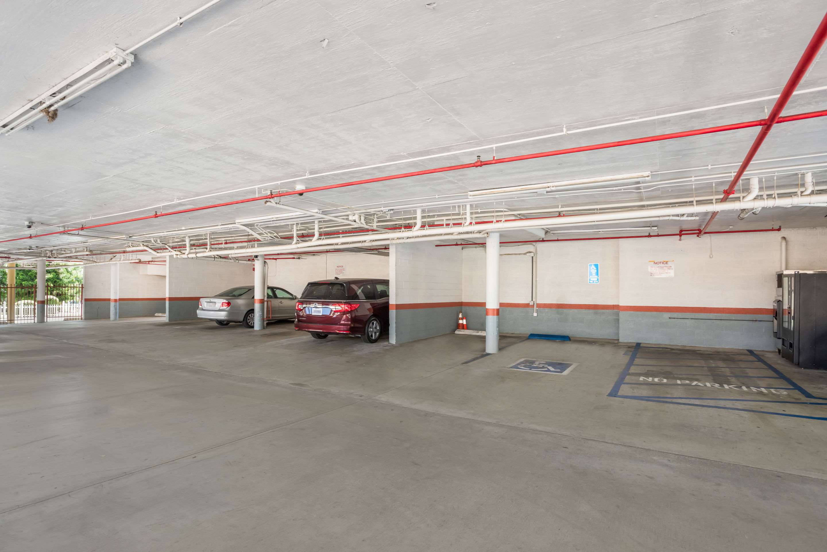 Parking garage