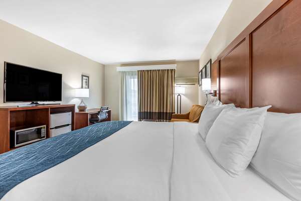  - Comfort Inn Escondido - I-15, Exit 31