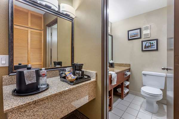 Suite - Comfort Inn Escondido - I-15, Exit 31