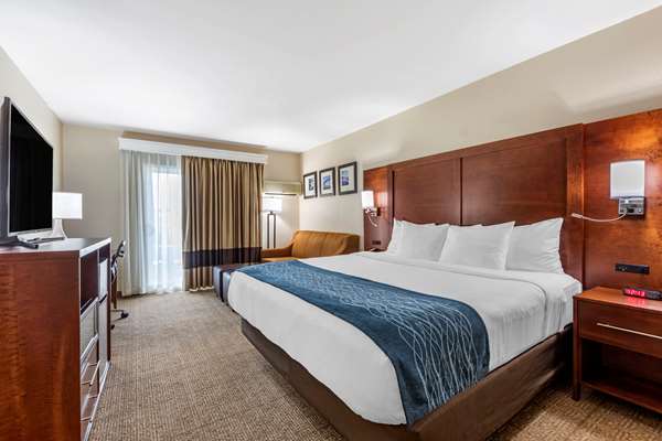  - Comfort Inn Escondido - I-15, Exit 31