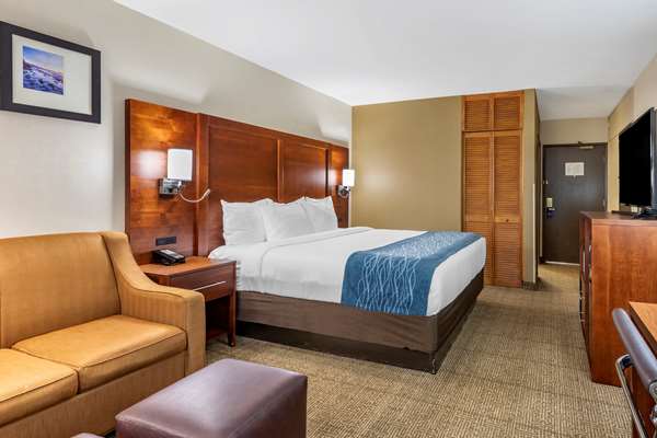  - Comfort Inn Escondido - I-15, Exit 31