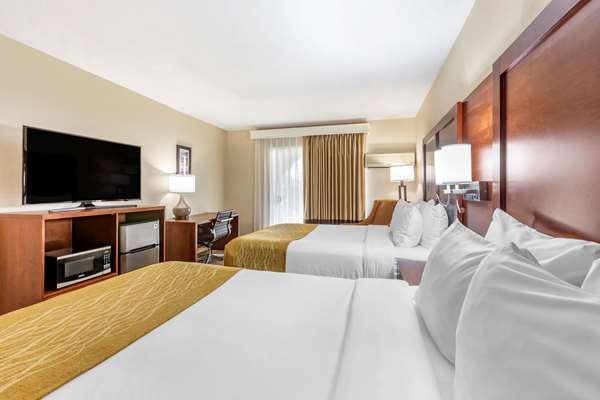  - Comfort Inn Escondido - I-15, Exit 31