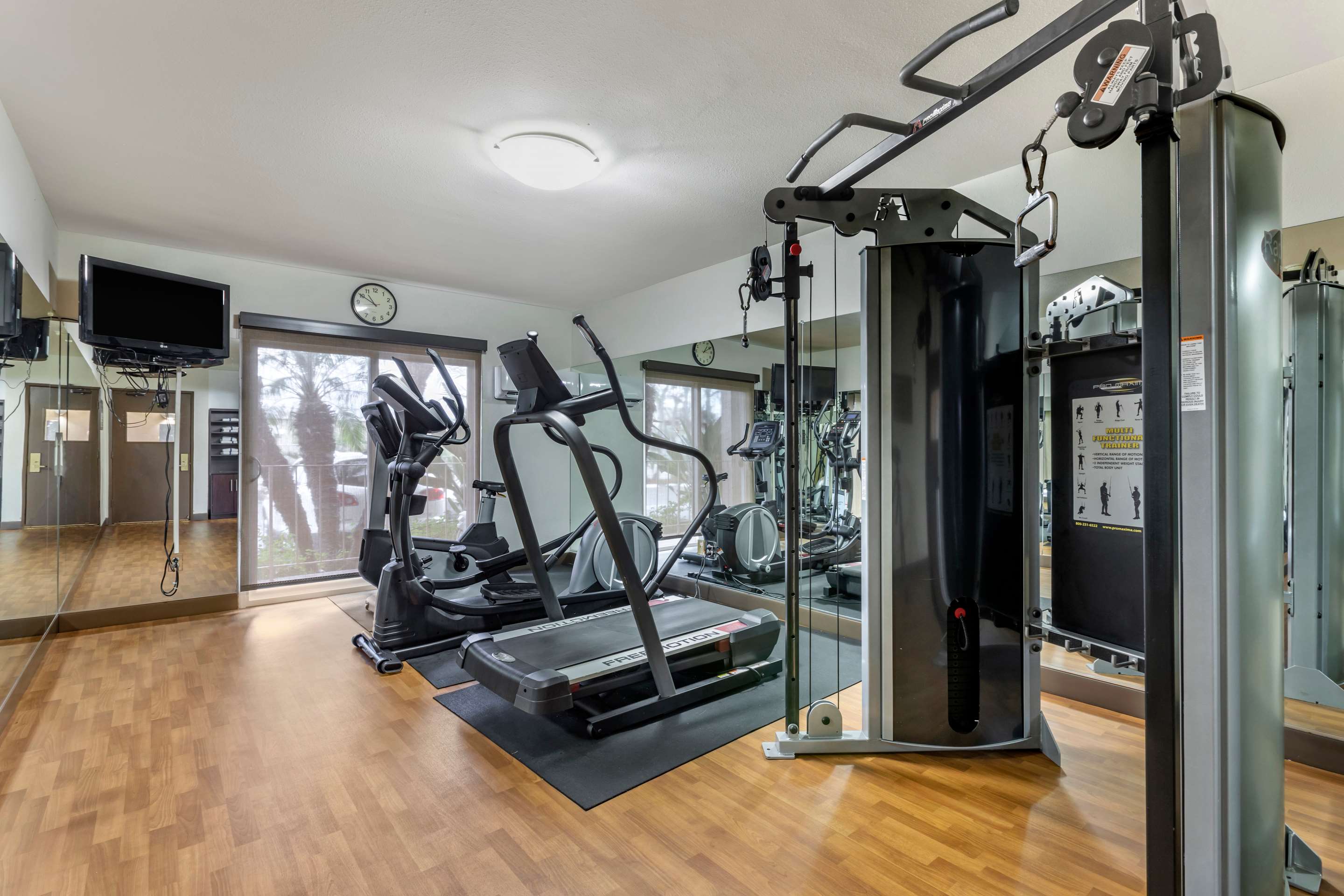 Fitness center | Comfort Inn Escondido San Diego North County