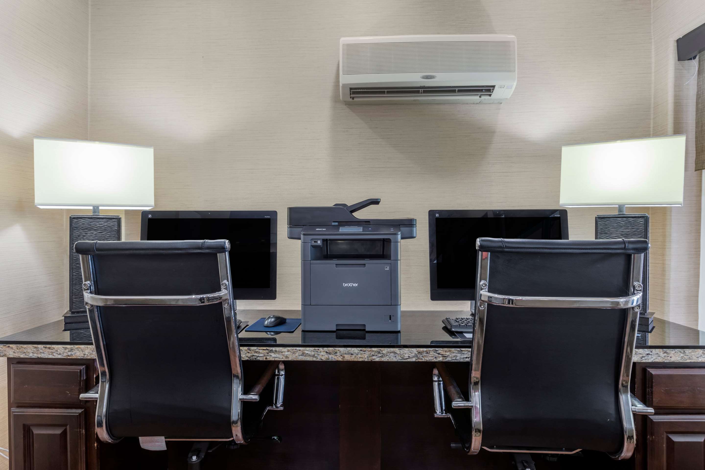 Business center | Comfort Inn Escondido San Diego North County