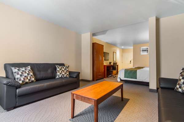 Suite - Quality Inn San Jose