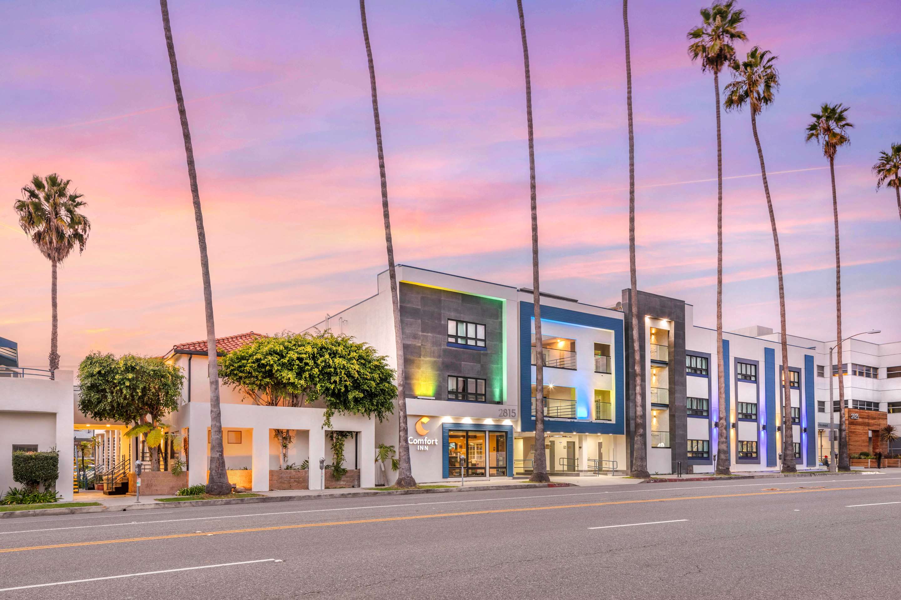 Twilight | Comfort Inn Santa Monica - West Los Angeles