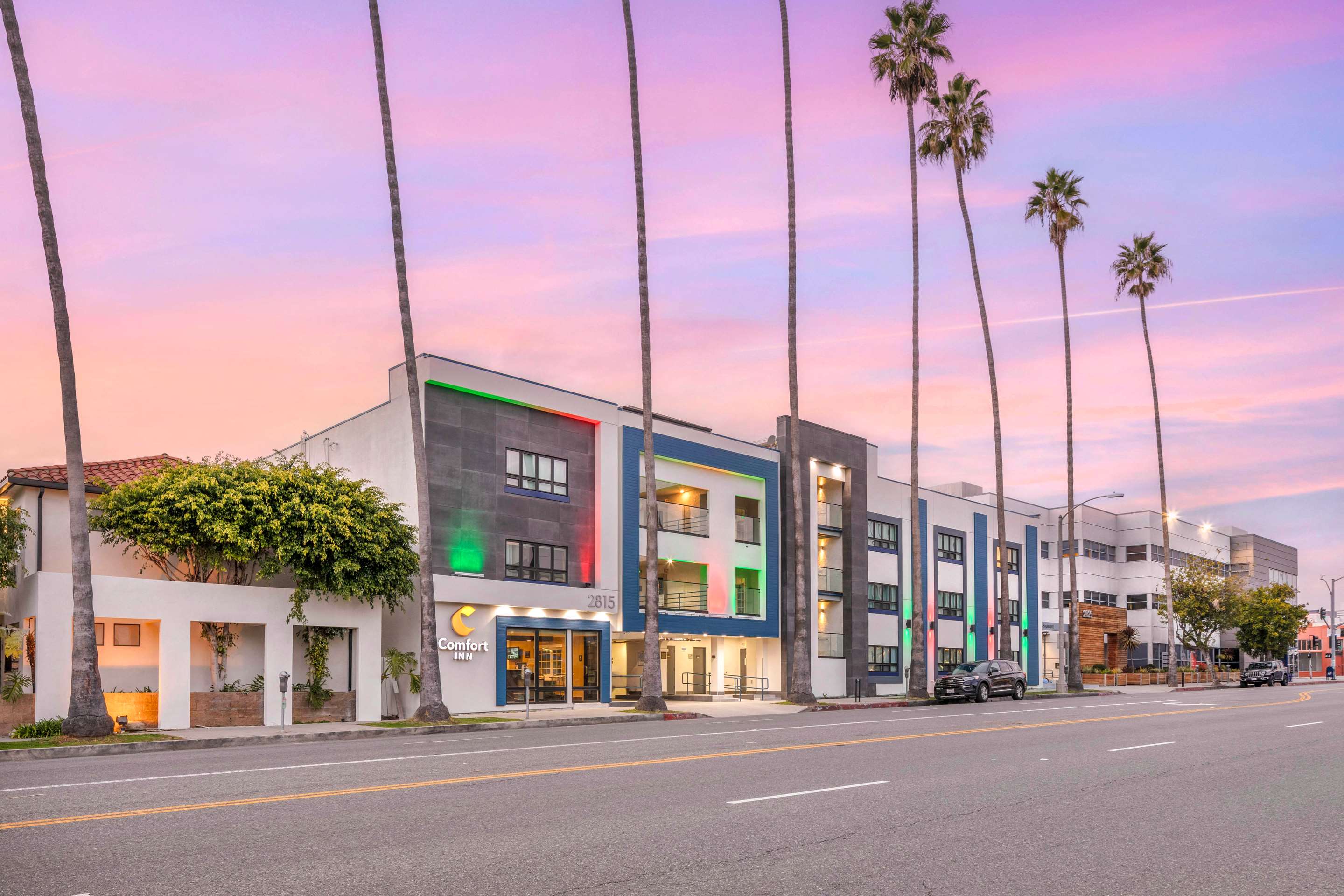 Twilight | Comfort Inn Santa Monica - West Los Angeles