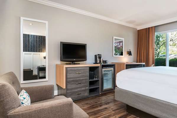  - UpValley Inn & Hot Springs Calistoga