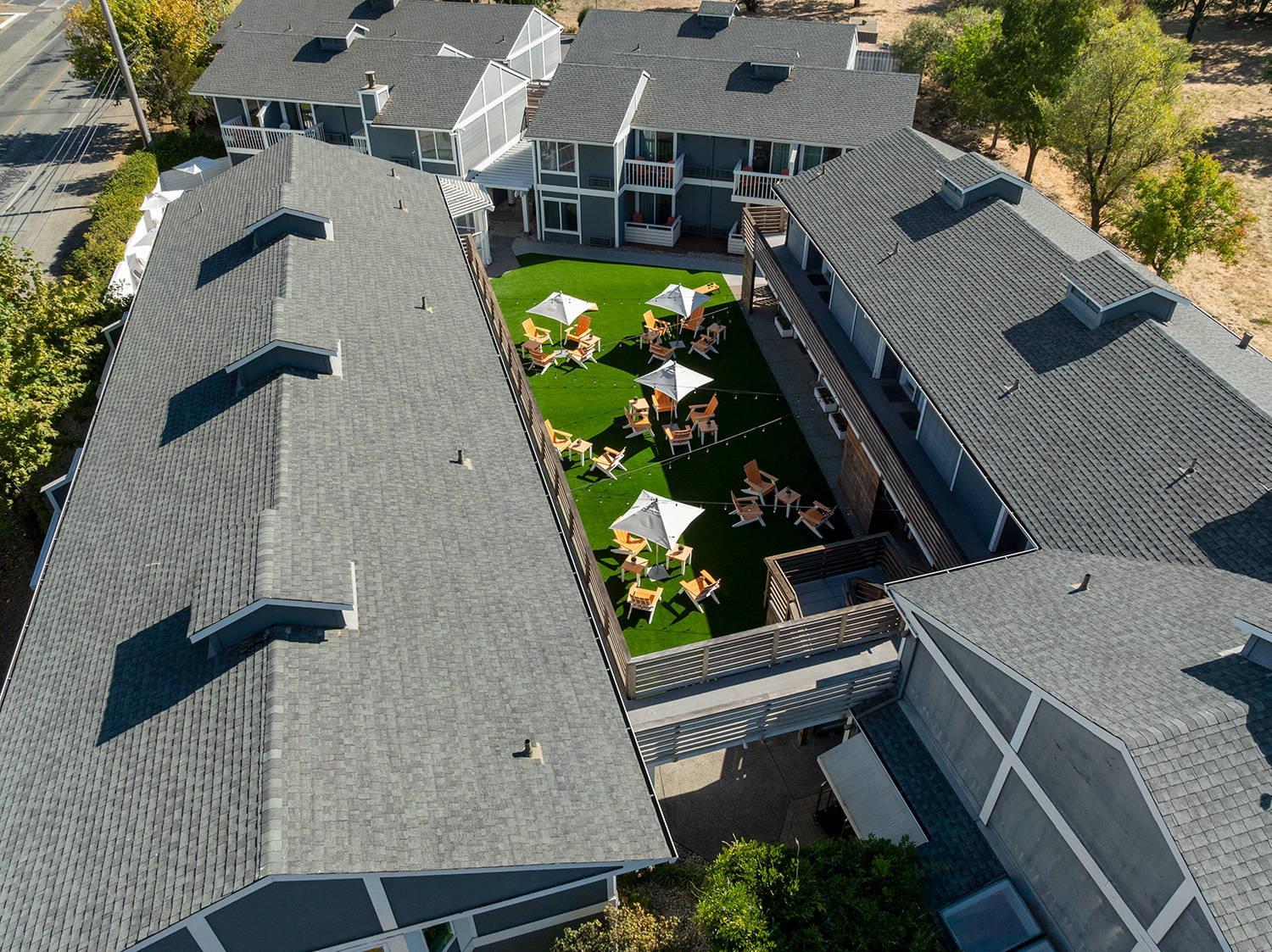 Hotel exterior | UpValley Inn & Hot Springs Napa Valley, an Ascend Collection Hotel