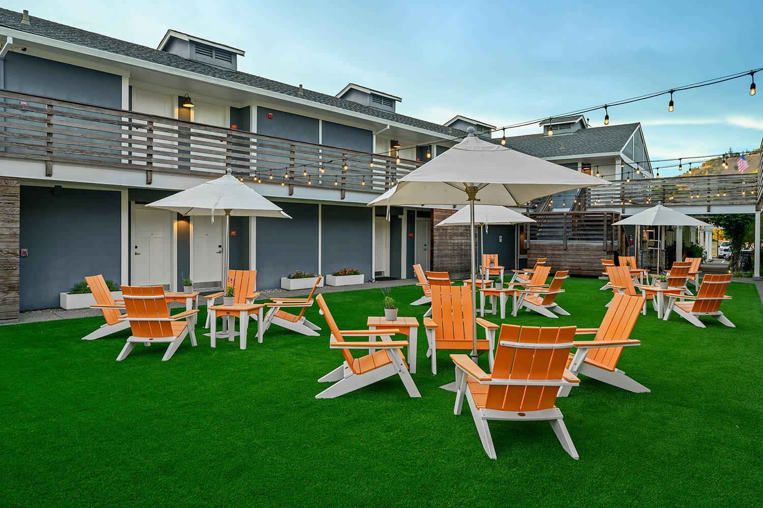 Hotel exterior | UpValley Inn & Hot Springs Napa Valley, an Ascend Collection Hotel