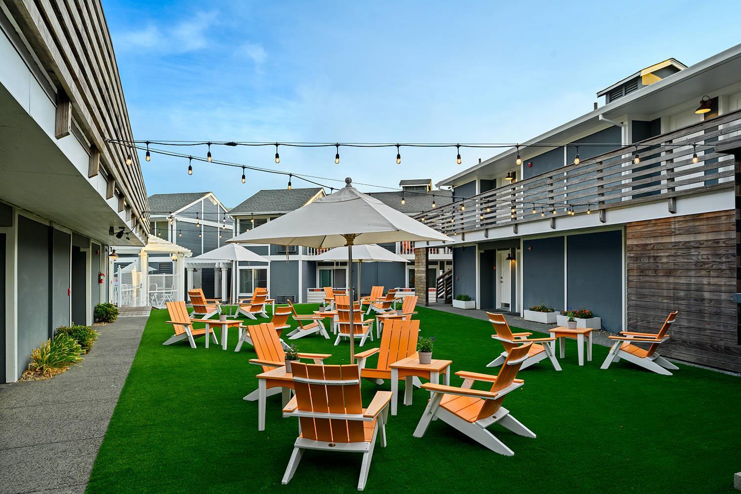 Hotel exterior | UpValley Inn & Hot Springs Napa Valley, an Ascend Collection Hotel