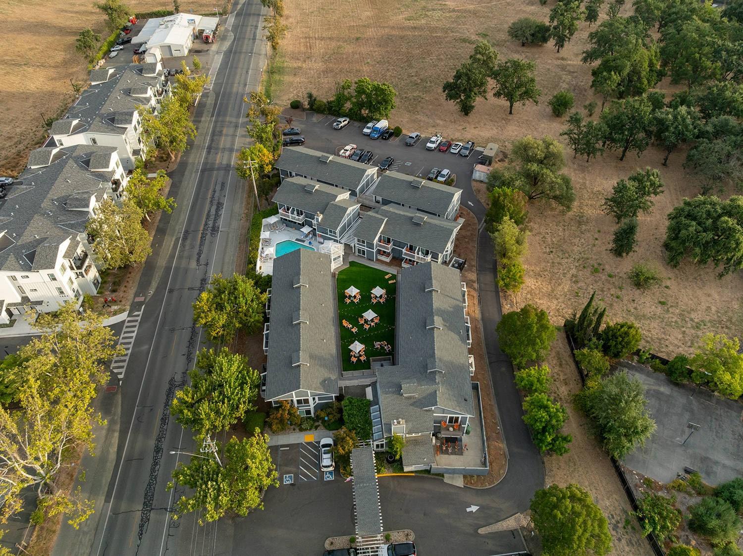 Hotel exterior | UpValley Inn & Hot Springs Napa Valley, an Ascend Collection Hotel