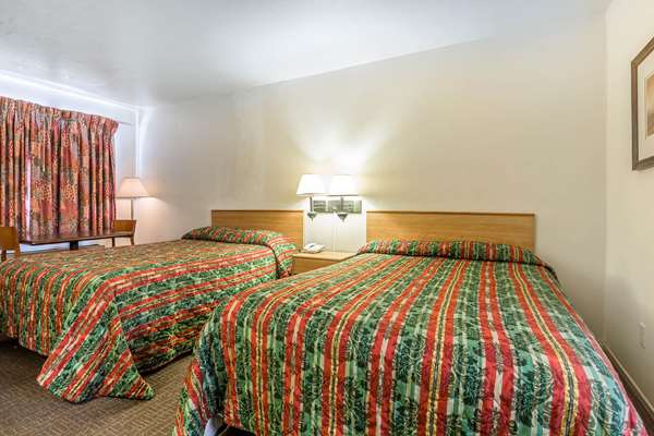  - Rodeway Inn Castaic - I-5, Exit 176