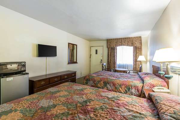  - Rodeway Inn Castaic - I-5, Exit 176