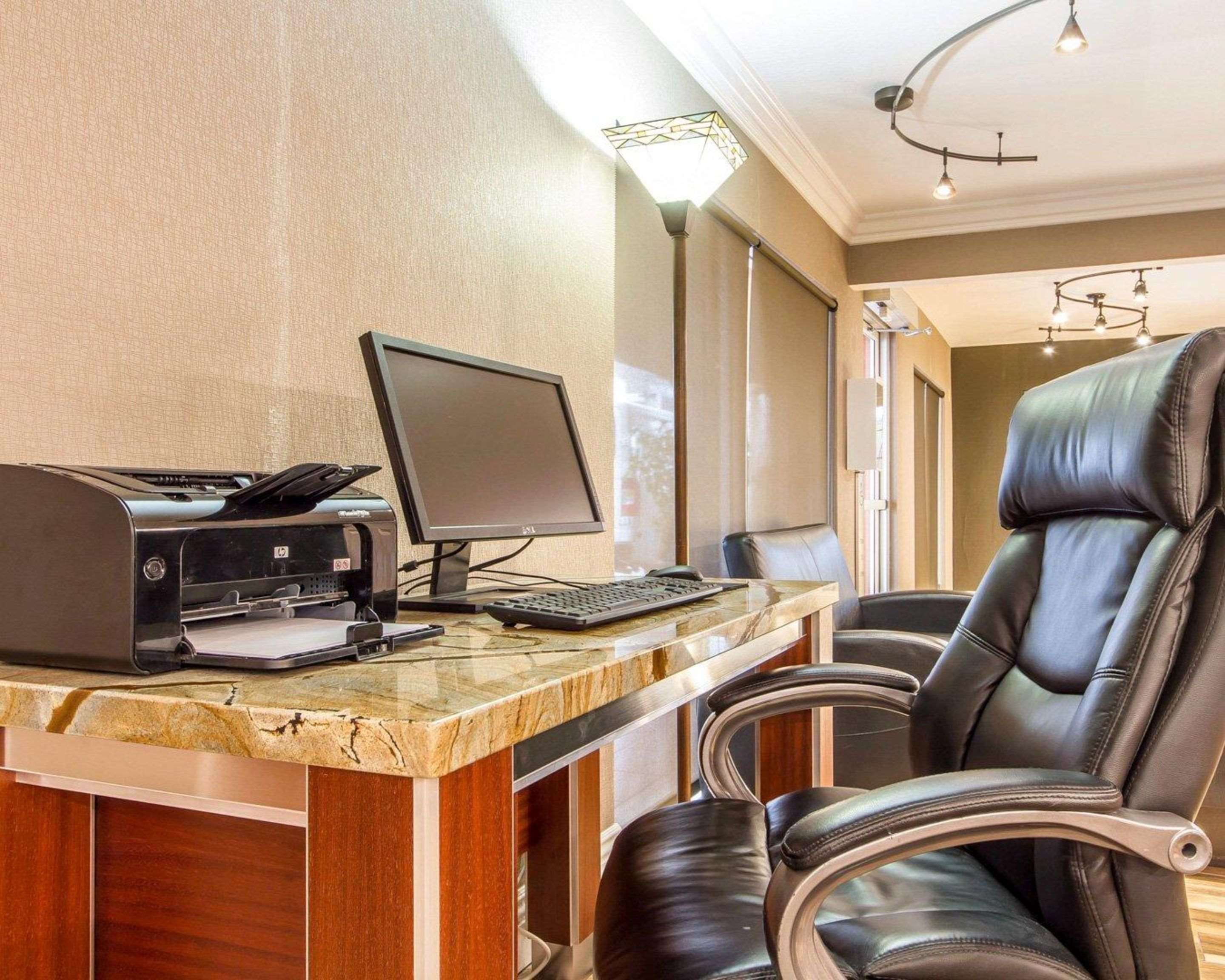 Business center | Quality Inn Sacramento Convention Center
