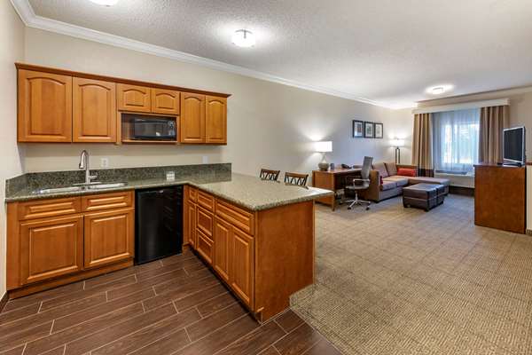 Suite - Comfort Suites Stevenson Ranch - I-5, Exit 167