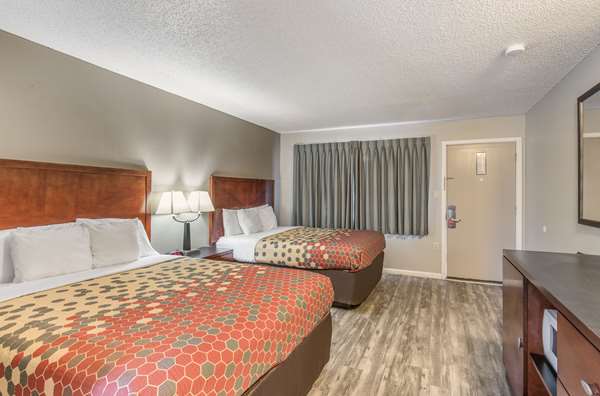 - Econo Lodge Inn & Suites Yreka - I-5, Exit 775