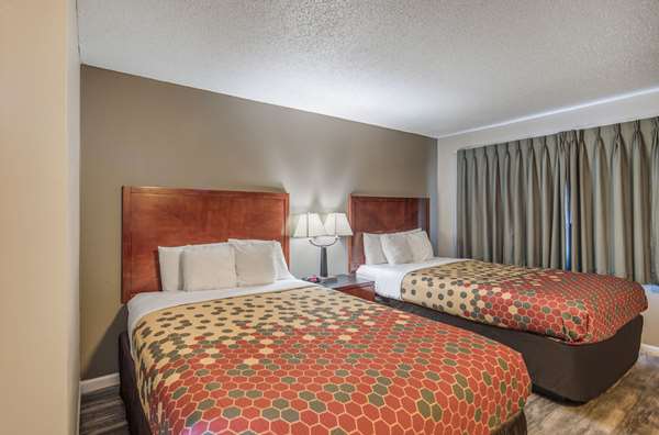  - Econo Lodge Inn & Suites Yreka - I-5, Exit 775