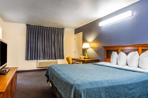  - Rodeway Inn Auburn - I-80, Exit 121
