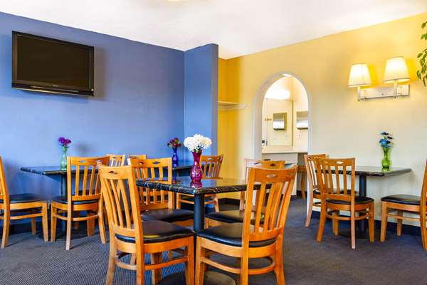 Amenities - Rodeway Inn Auburn - I-80, Exit 121