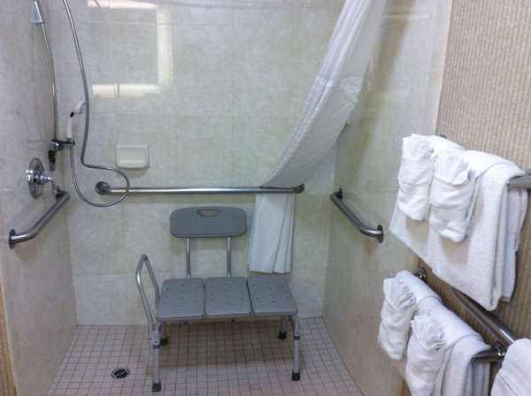  - Comfort Inn & Suites Anaheim - I-5, Exit 109